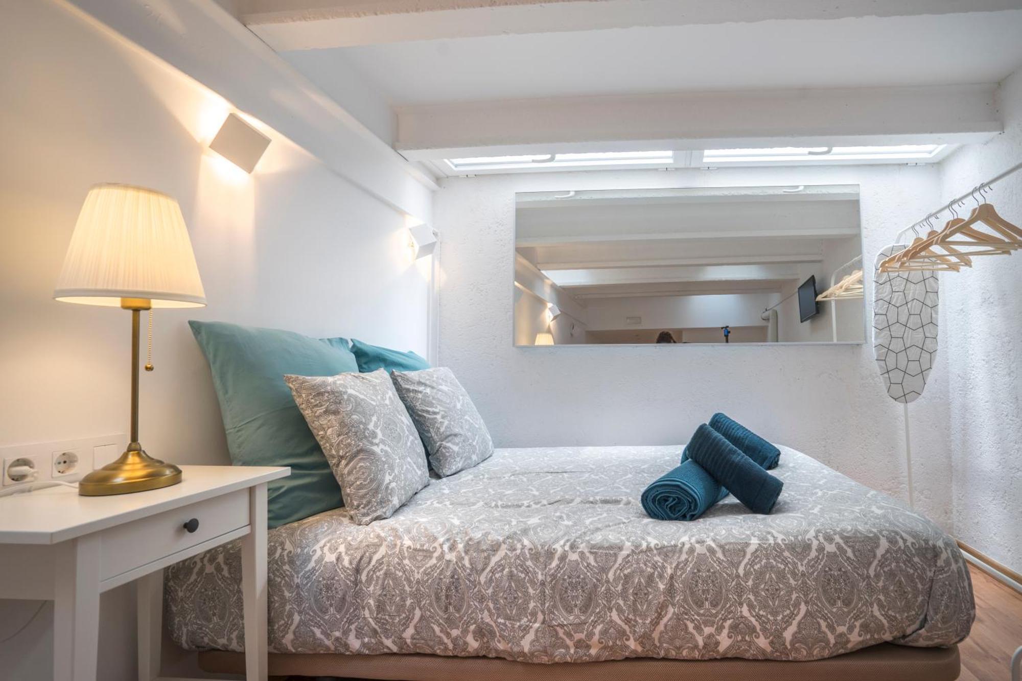 Hotelito Boutique Cinca L'Hospitalet de Llobregat Habitación foto